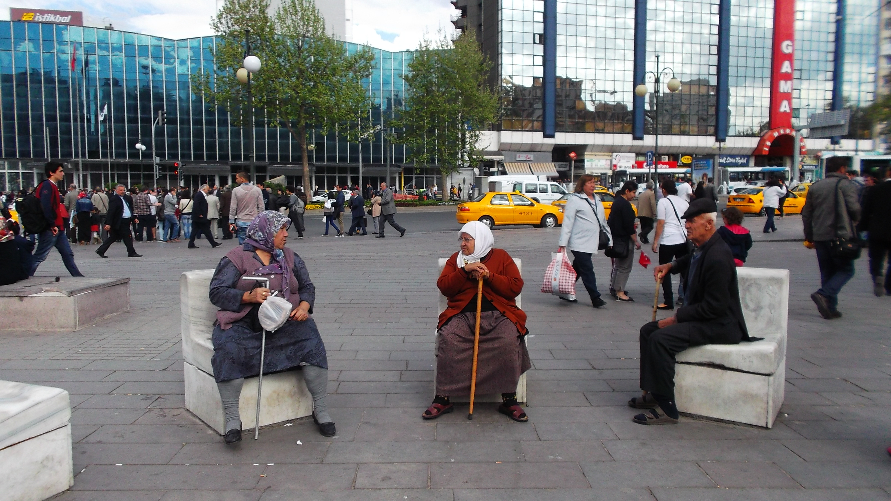 Mekan ve İnsan - 240: Toplumsal Cinsiyet Eşitliğinin Sağlanmasında Yerel Yönetimler